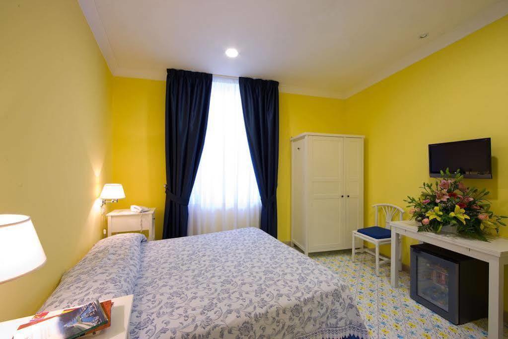 Hotel Bougainville Positano Exterior foto